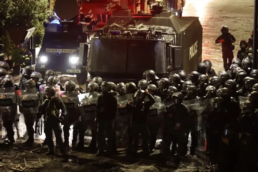 Gürcistan’da Cumhurbaşkanlığı Sarayı’nı Ele Geçirme Girişimi