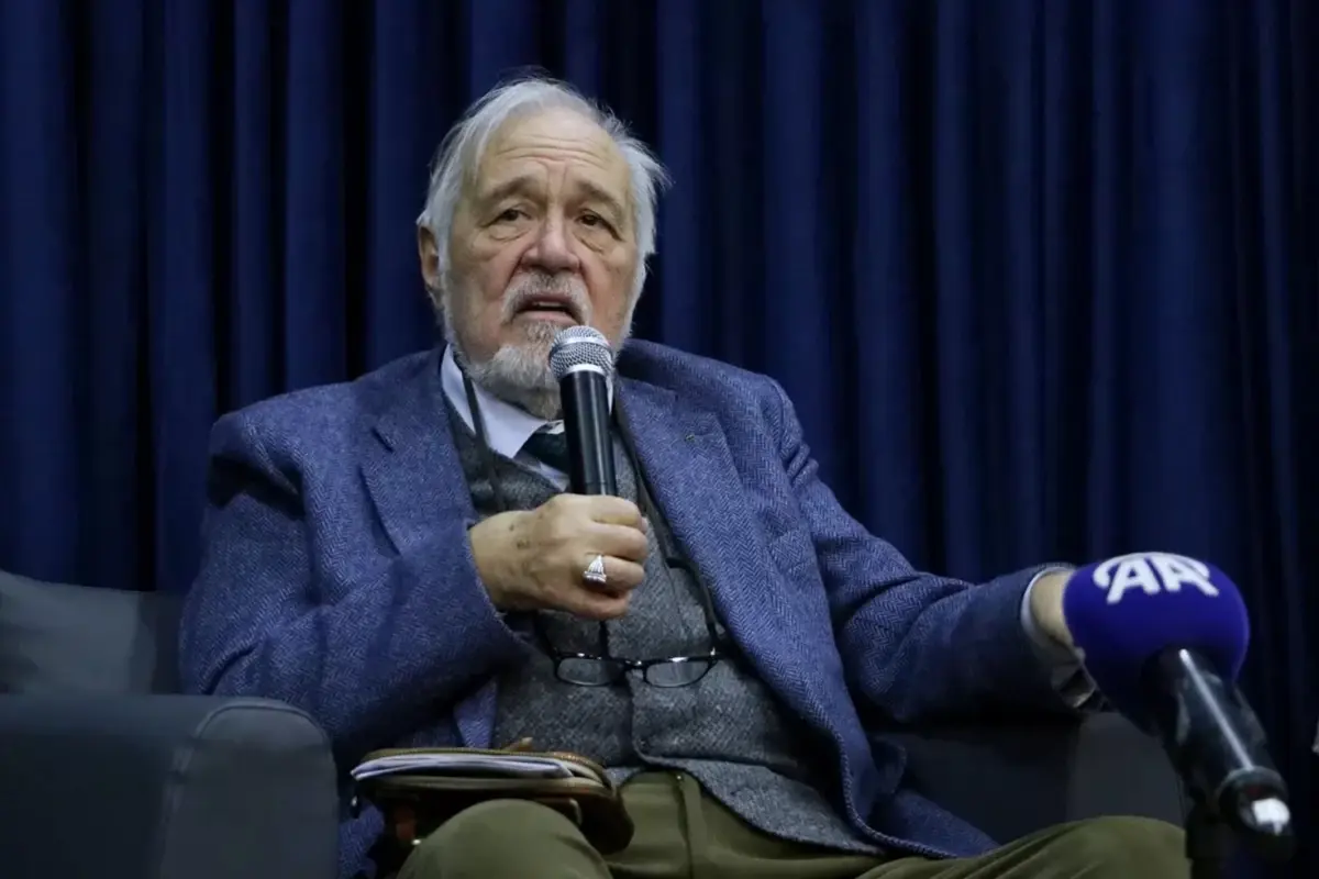 Ünlü Tarihçi İlber Ortaylı Hastalıkla Mücadele Ediyor