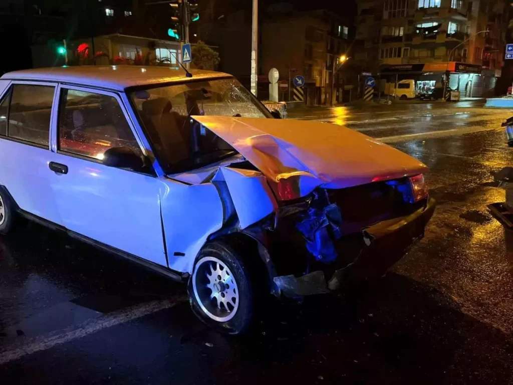 Trafik Işıklarında Alkollü Sürücünün Yaptığı Kaza