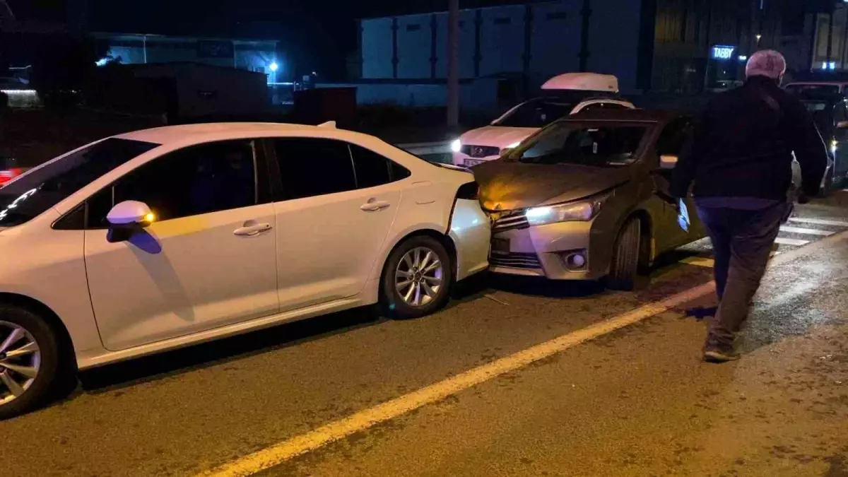 İnegöl’de Zincirleme Kaza: 5 Yaralı