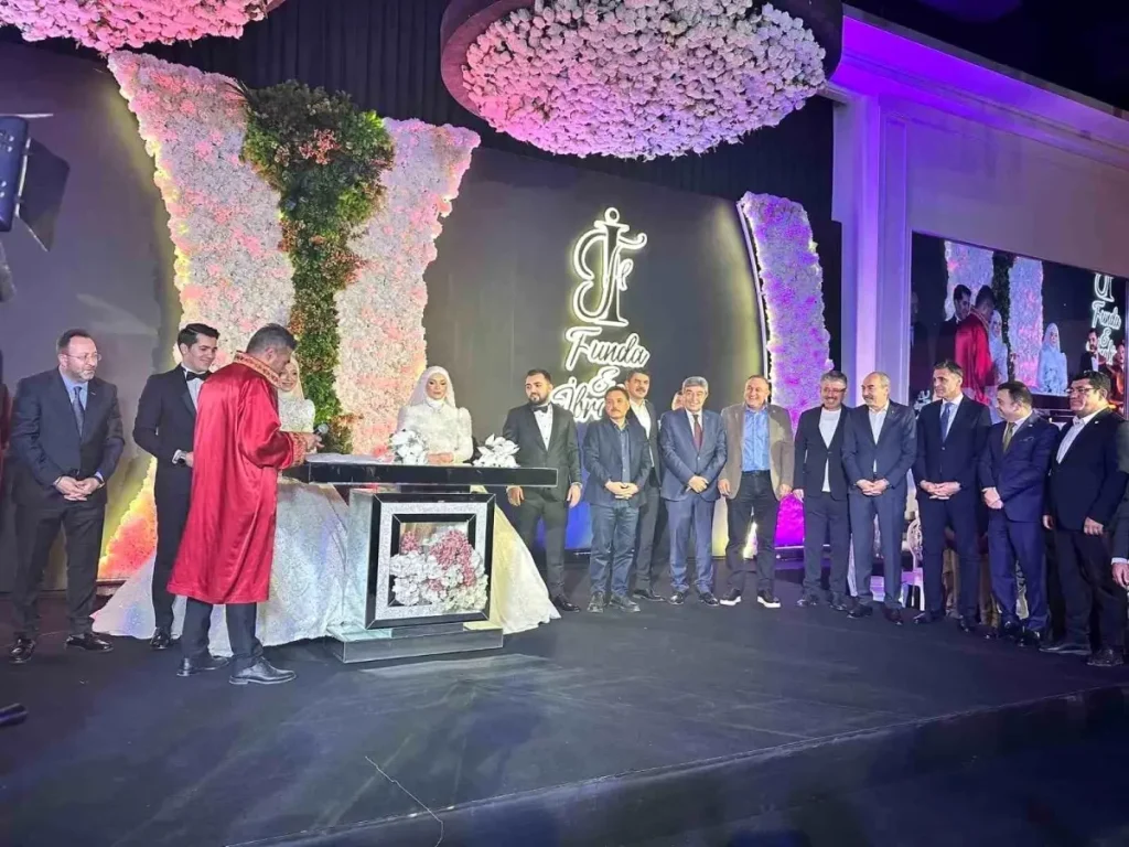 Kayseri’de Federasyon Başkanı İsa Gün’ün Çiftleri Mutluluktan Taşıyor