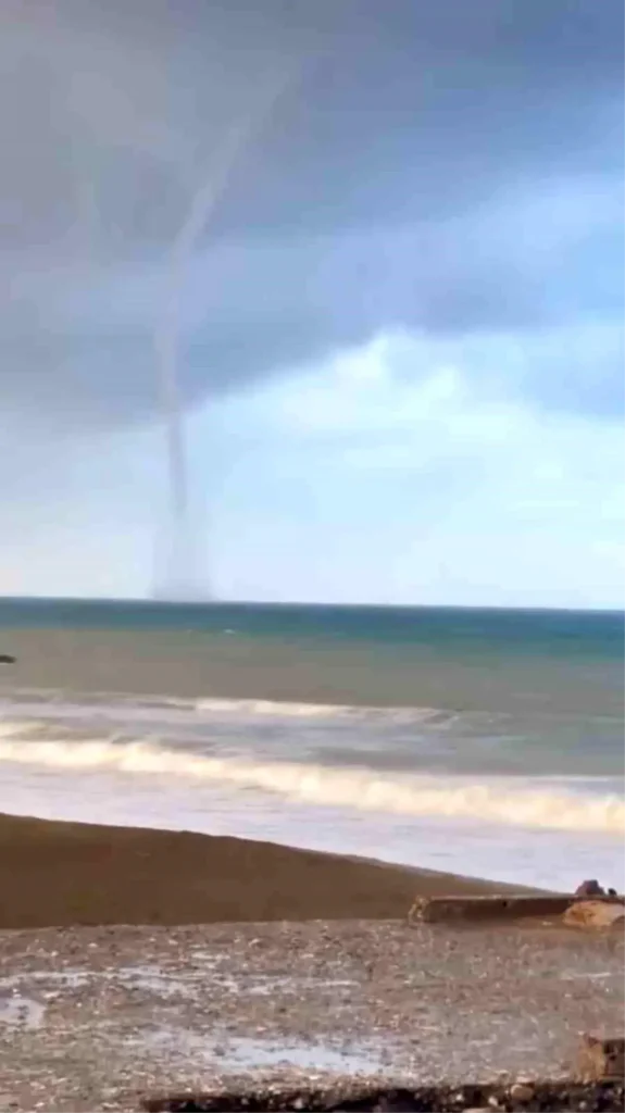 Korkutan Hortum İskenderun Körfezi’nde Görüldü