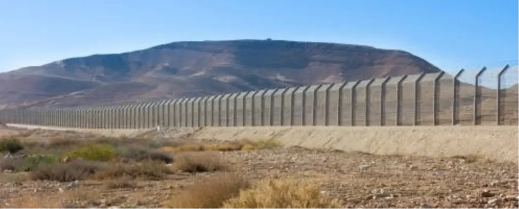 İsrail Askerleri Mısır Sınırında Kaçakçıyı Öldürdü