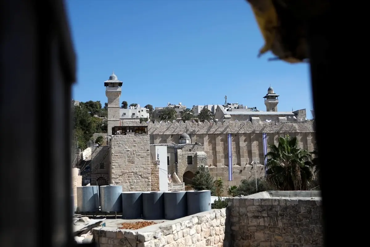 İsrail’in Harem-i İbrahim Camisi’ni İki Günlüğüne Kapatması