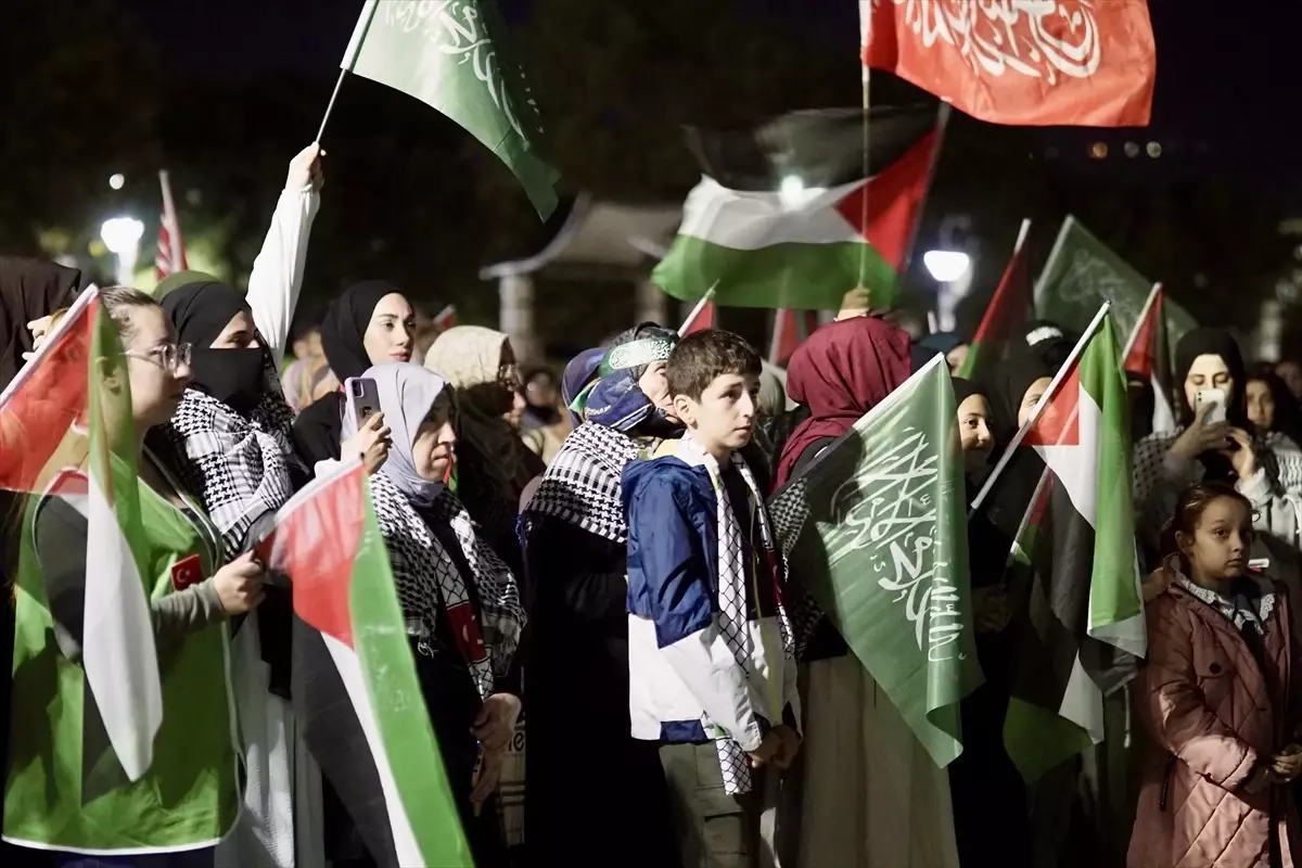 İsrail’in Gazze’ye Yönelik Saldırılarına Tepki