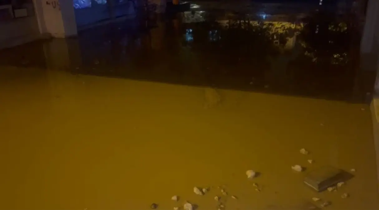 Yağmur Selleri Bergama ve Kırkağaç’ı Vurdu