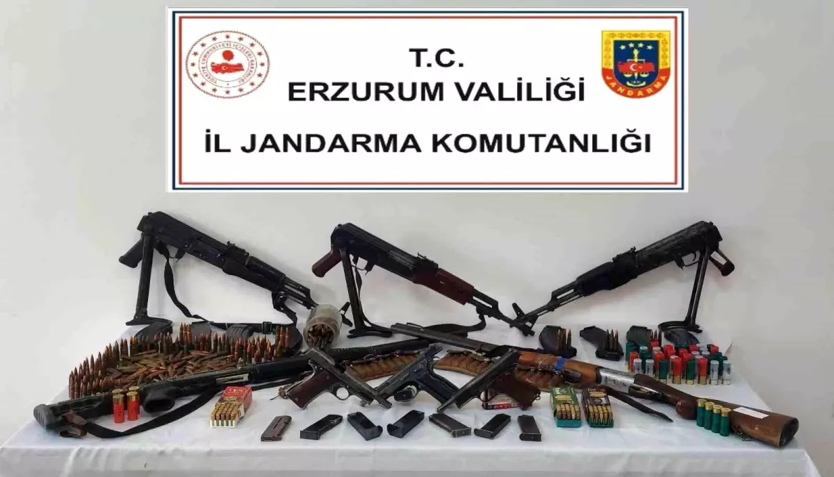 Erzurum’da Jandarma Operasyonu: Çok Sayıda Silah Ele Geçirildi