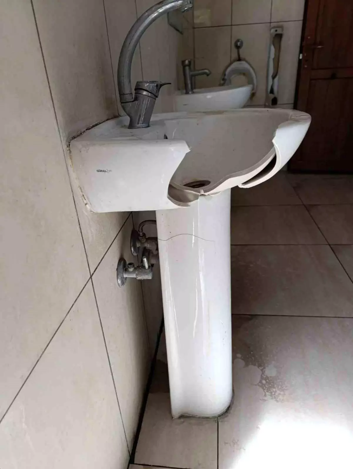 Kamu Malına Zarar Veren Şahıs Yakalandı