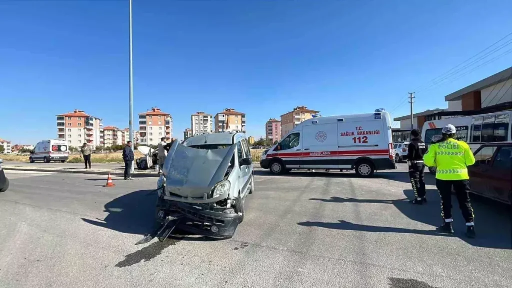 Trafik Kazası: Karaman’da 3 Kişi Yaralandı
