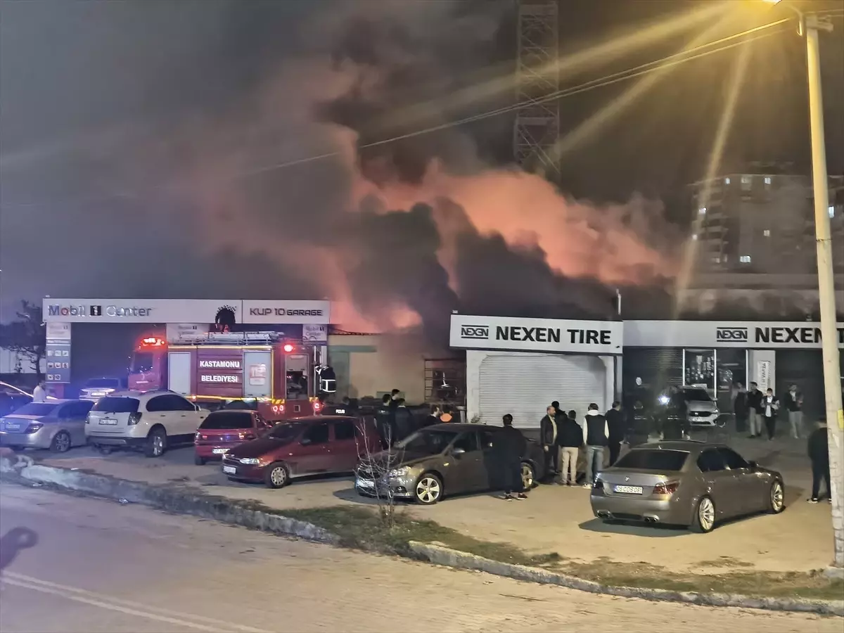 Kastamonu’da Araç Atölyesinde Yangın Kontrol Altına Alındı