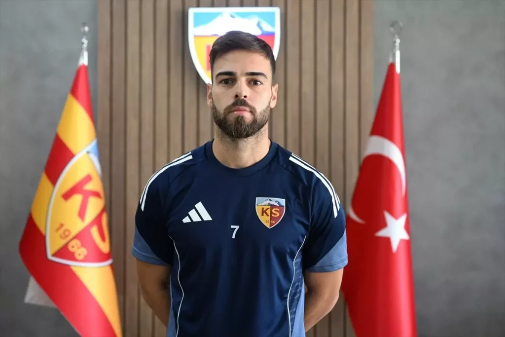 Kayserispor’da Kaptan Cardoso Takımına Güveni İfade Etti