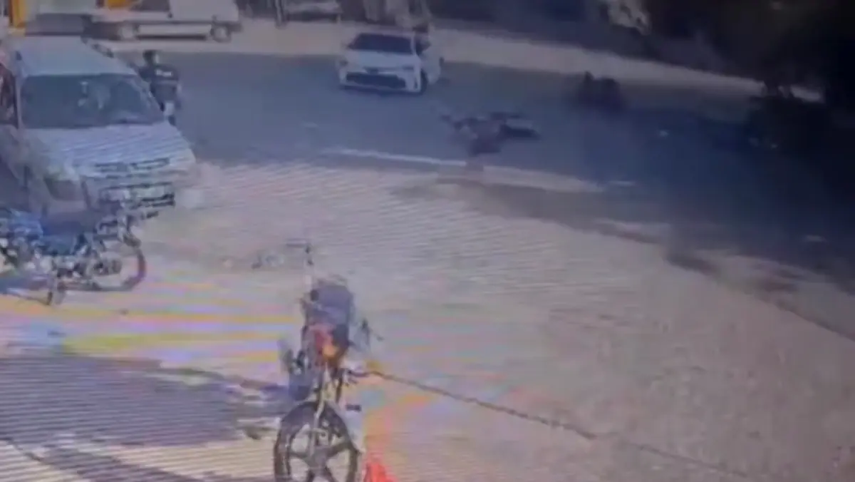 Kaza Güvenlik Kamerasında: 4 Yaralı