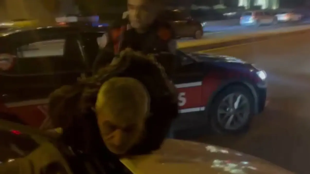 Kendilerini Polis Olarak Tanıtıp 250 Bin Dolar Dolandıran Şüpheliler Yakalandı