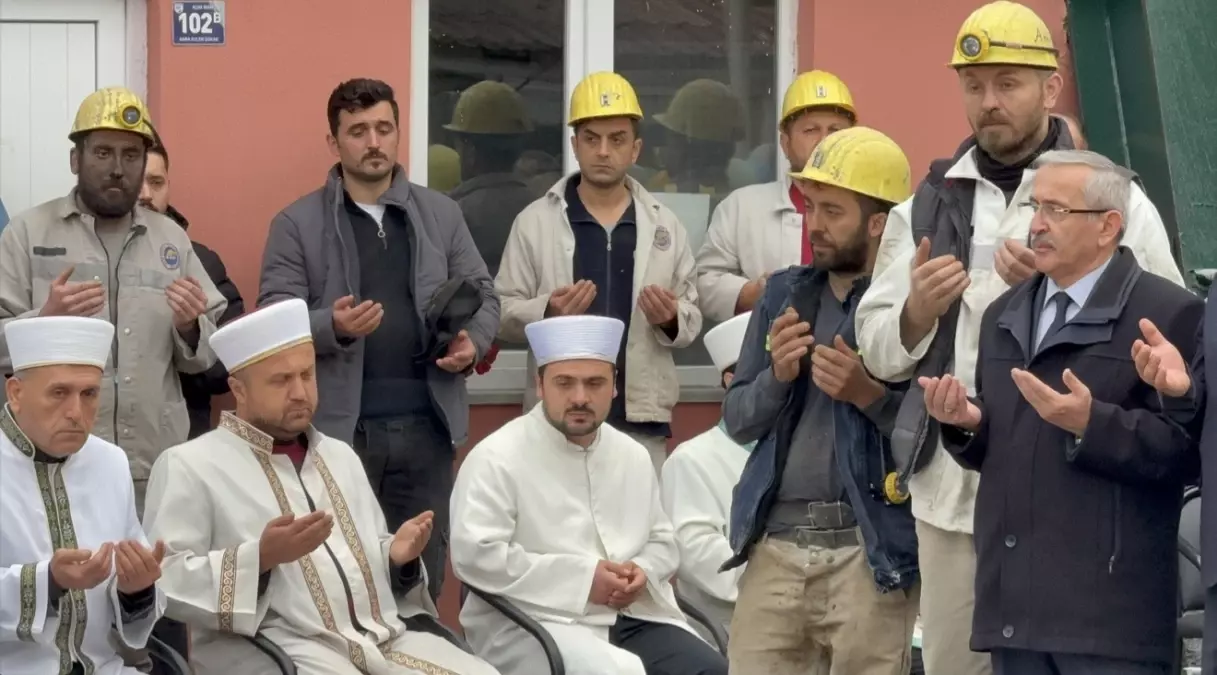 Maden Faciasında Hayatını Kaybeden 43 Madenci Anıldı