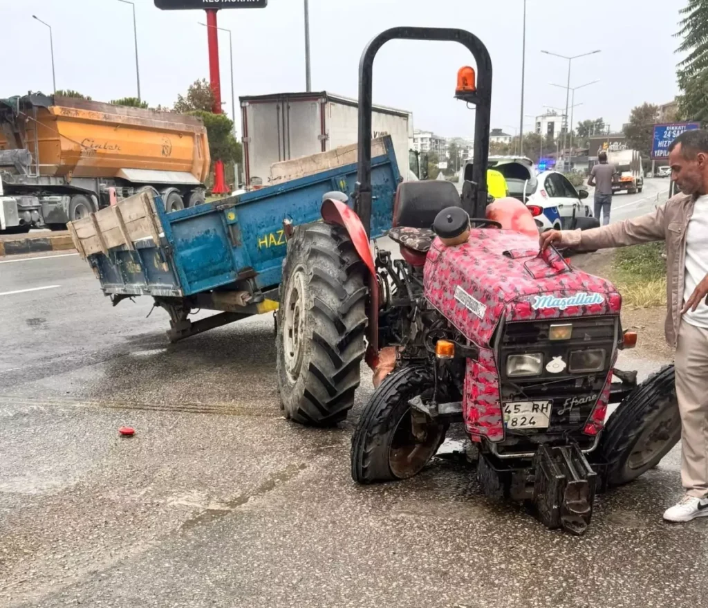 “Tırla Çarpışan Traktörün Sürücüsü Hastanede Hayatını Kaybetti”
