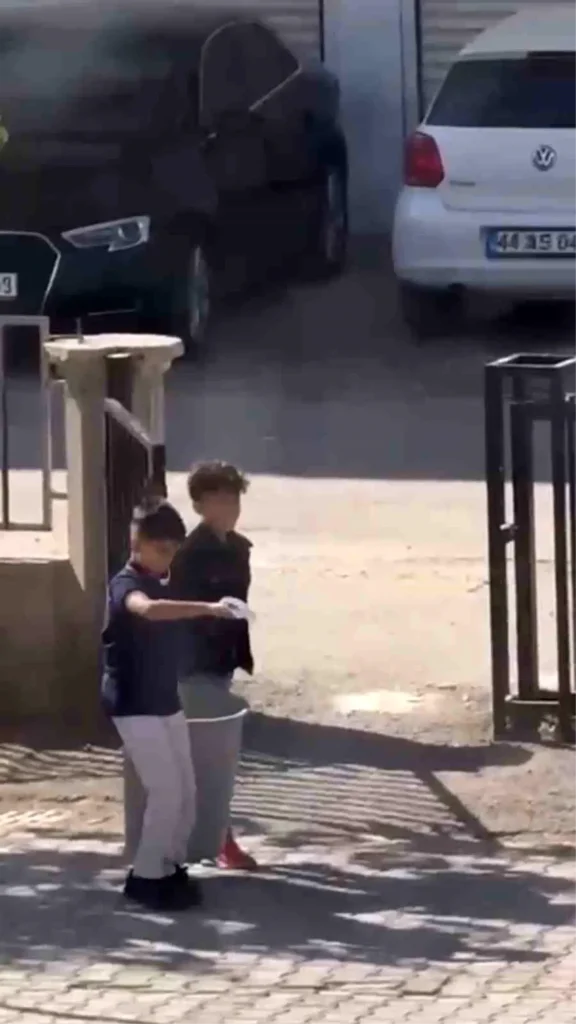 Çocukların Halay Dansı Sosyal Medyayı Sürükledi