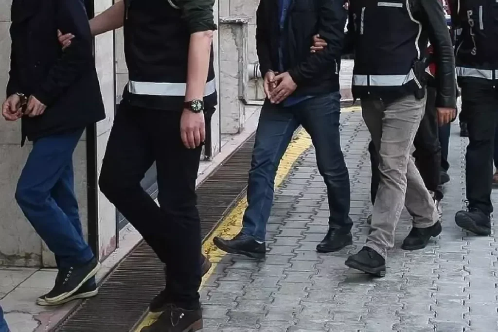 “MSB’de Rüşvet Operasyonu: 27 Kişi Gözaltında”