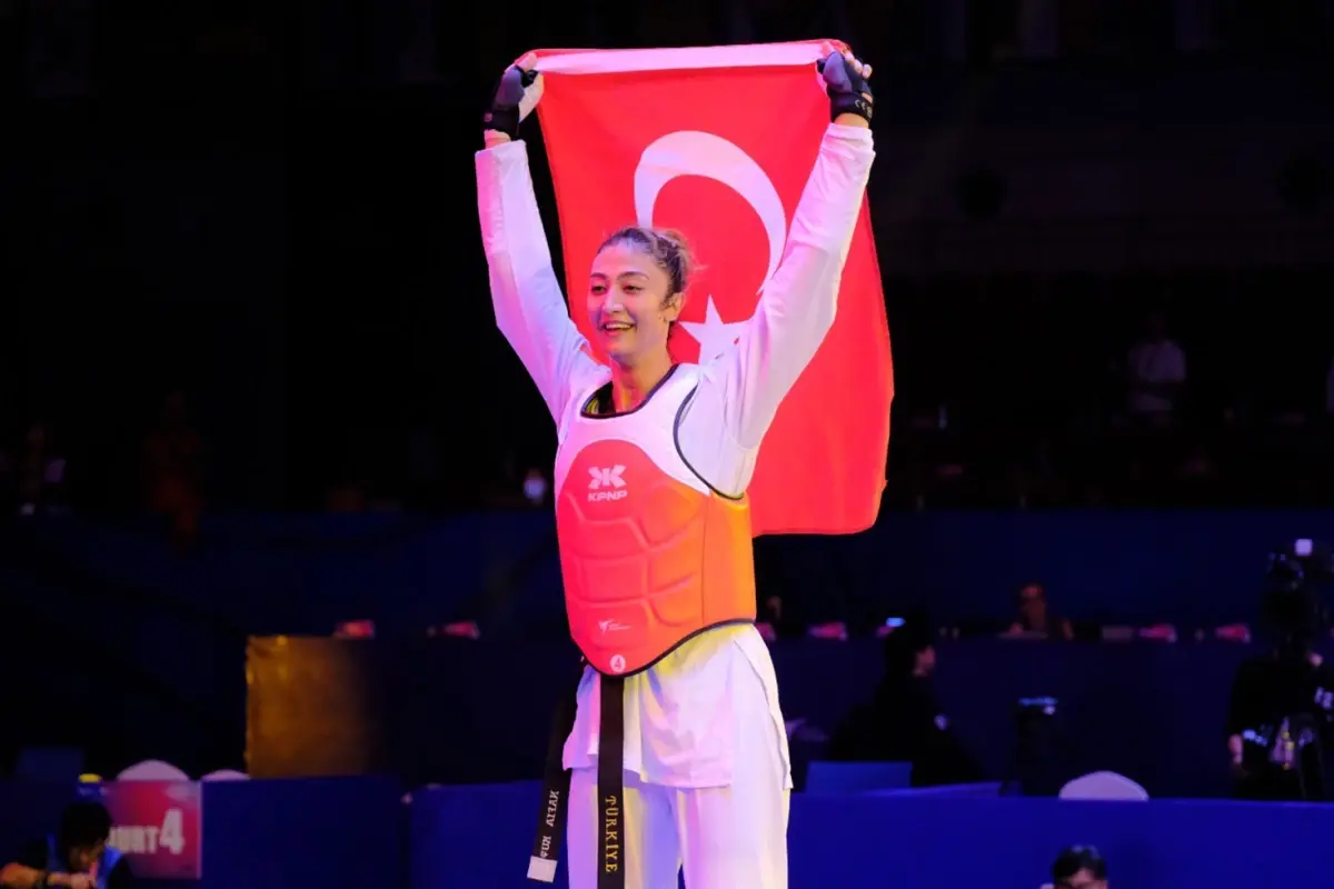 Türk Tekvando Büyük Başarı: Nafia Kuş Dünya Şampiyonu Oldu
