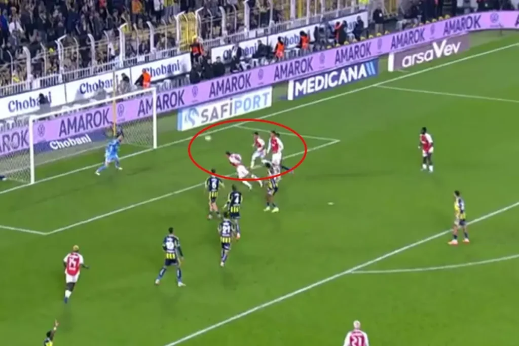 Süper Lig’de Fenerbahçe Karagümrük’ü 2-1 Yendi