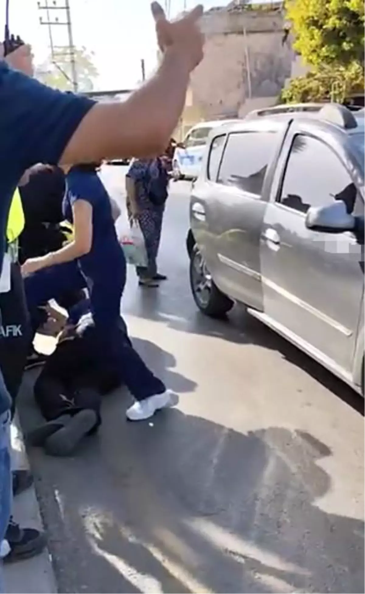 “Trafik Kazası: Polis Memuru Yaralandı”