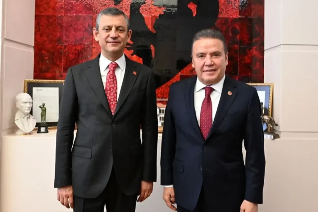 Özgür Özel’den Muhittin Böcek’e İftira İddiası