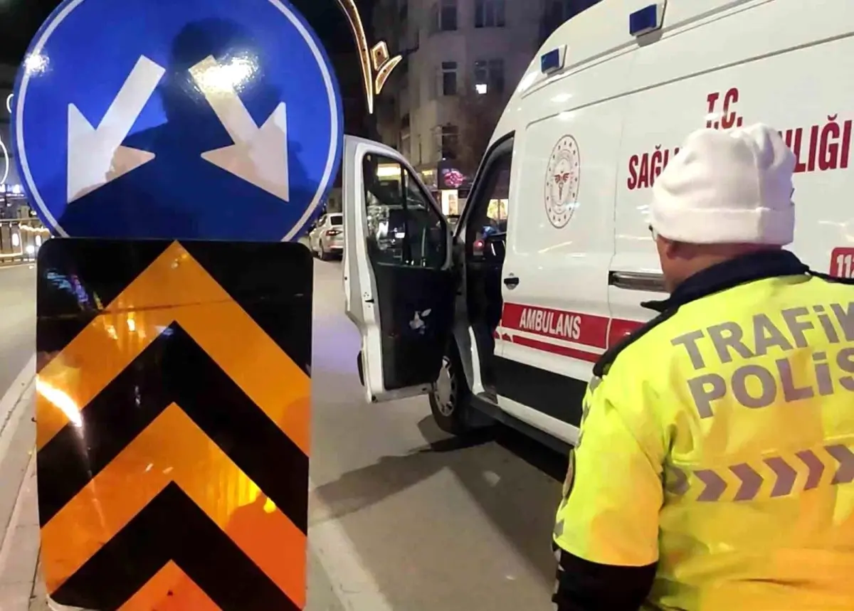 Baba ve Oğul Motosiklet Kazasında Yaralandı