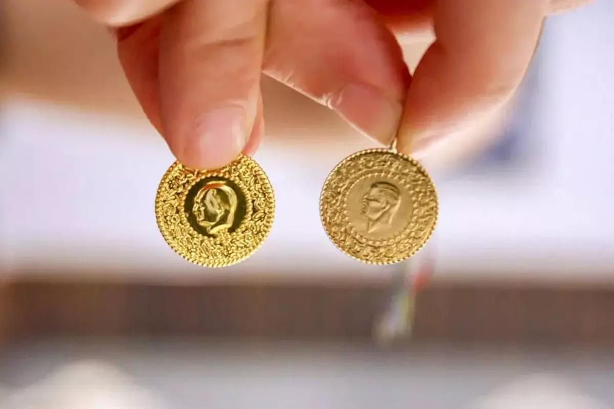 Altın Fiyatları Düşüşünü Sürdürüyor