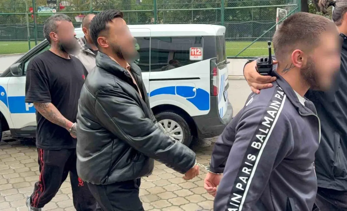 Samsun’da Spor Salonu Önünde Otomobile Silahlı Saldırı