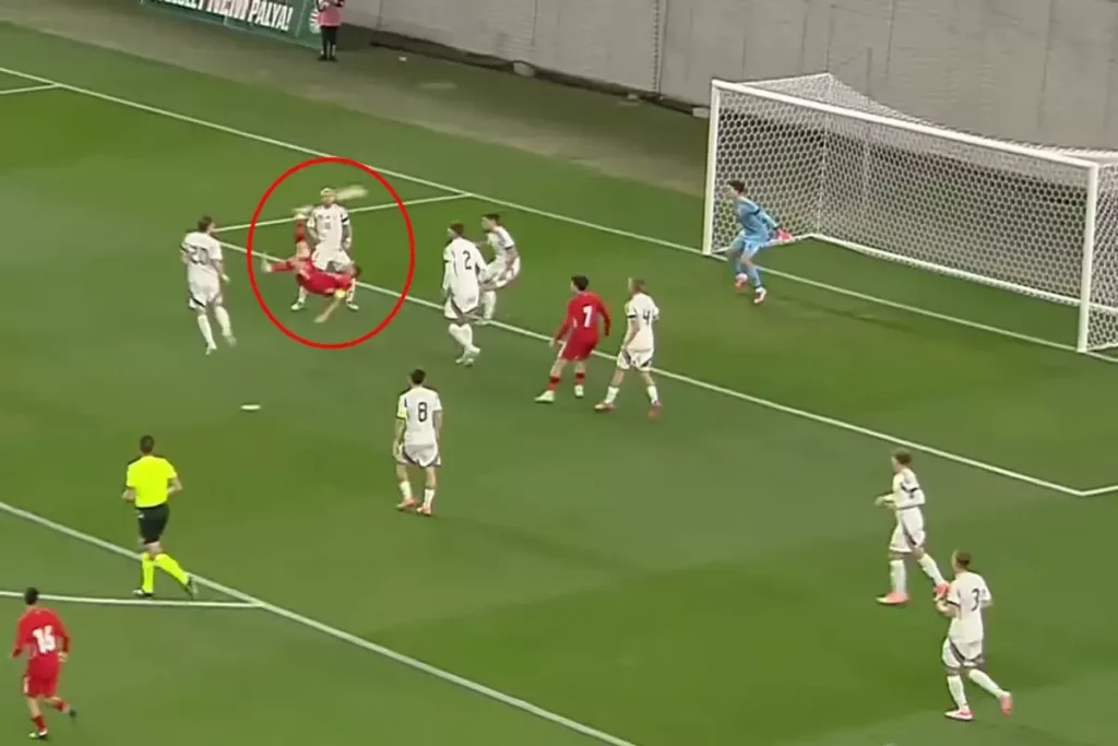 Genç Yıldız Semih Kılıçsoy Avrupa’yı Büyüledi