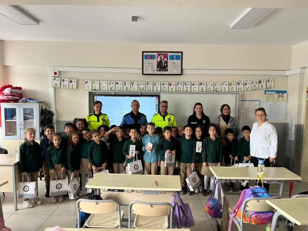 Tekirdağ’da Genç Polis Adaylarına Meslek Tanıtıldı