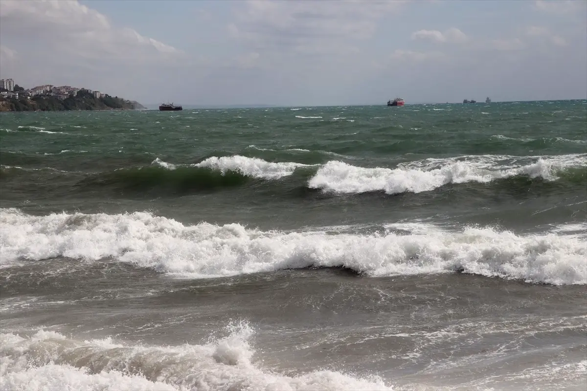 <strong>Tekirdağ’da Poyraz Deniz Ulaşımını Olumsuz Etkiliyor</strong>