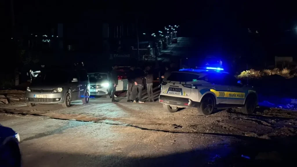 “Diyarbakır’da Uyuşturucu Yüklü Otomobil Kaçağı: 7 Yaralı”