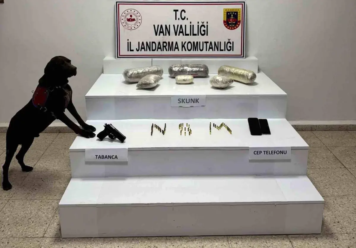 “Van’da 4 Kilo 311 Gram Skunk Maddesi Ele Geçirildi”