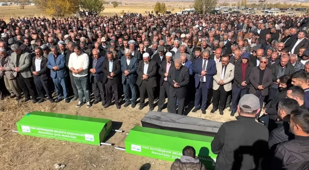 Van-Hakkari Yolunda Aile Trajedi: 3 Kayıp