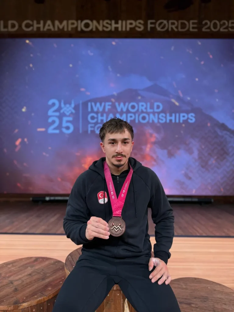 Milli Halterciler Dünya Şampiyonasında Bronz Madalya Kazandı