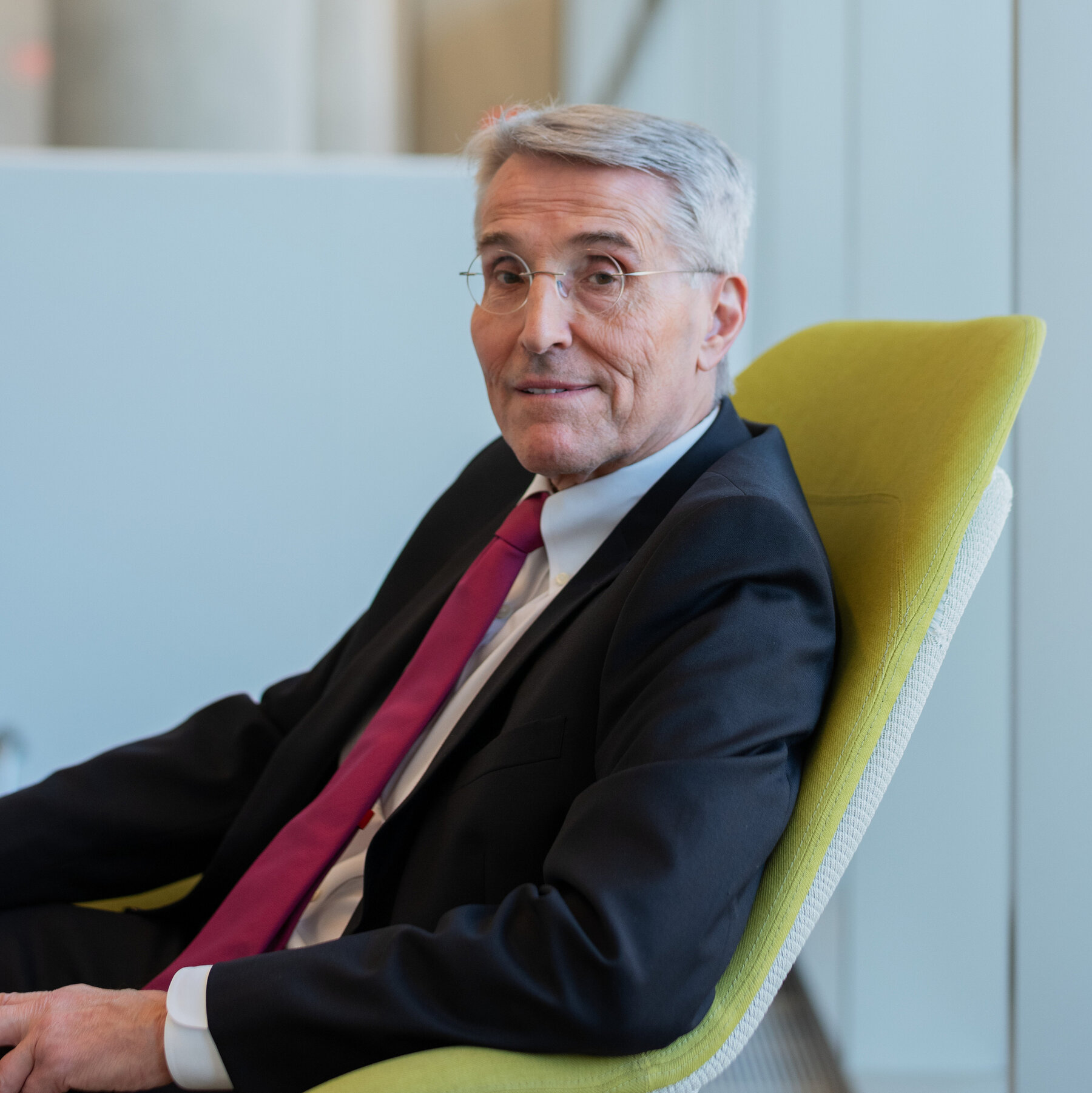 FDA Appoints Long‑time Agency Veteran to Lead Drug Division