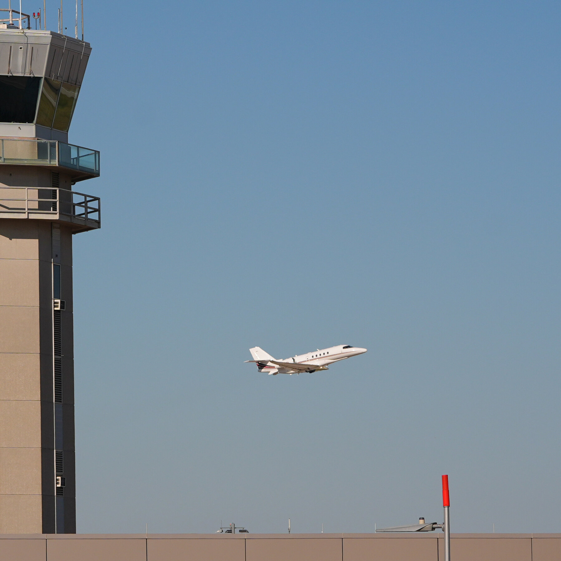 Private Aviation Soars Amid Ongoing Government Shutdown