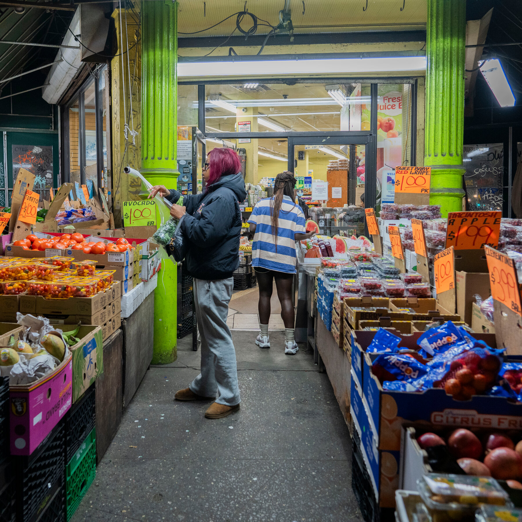 Trump Administration Considers Tariff Exemptions to Reduce Food Prices