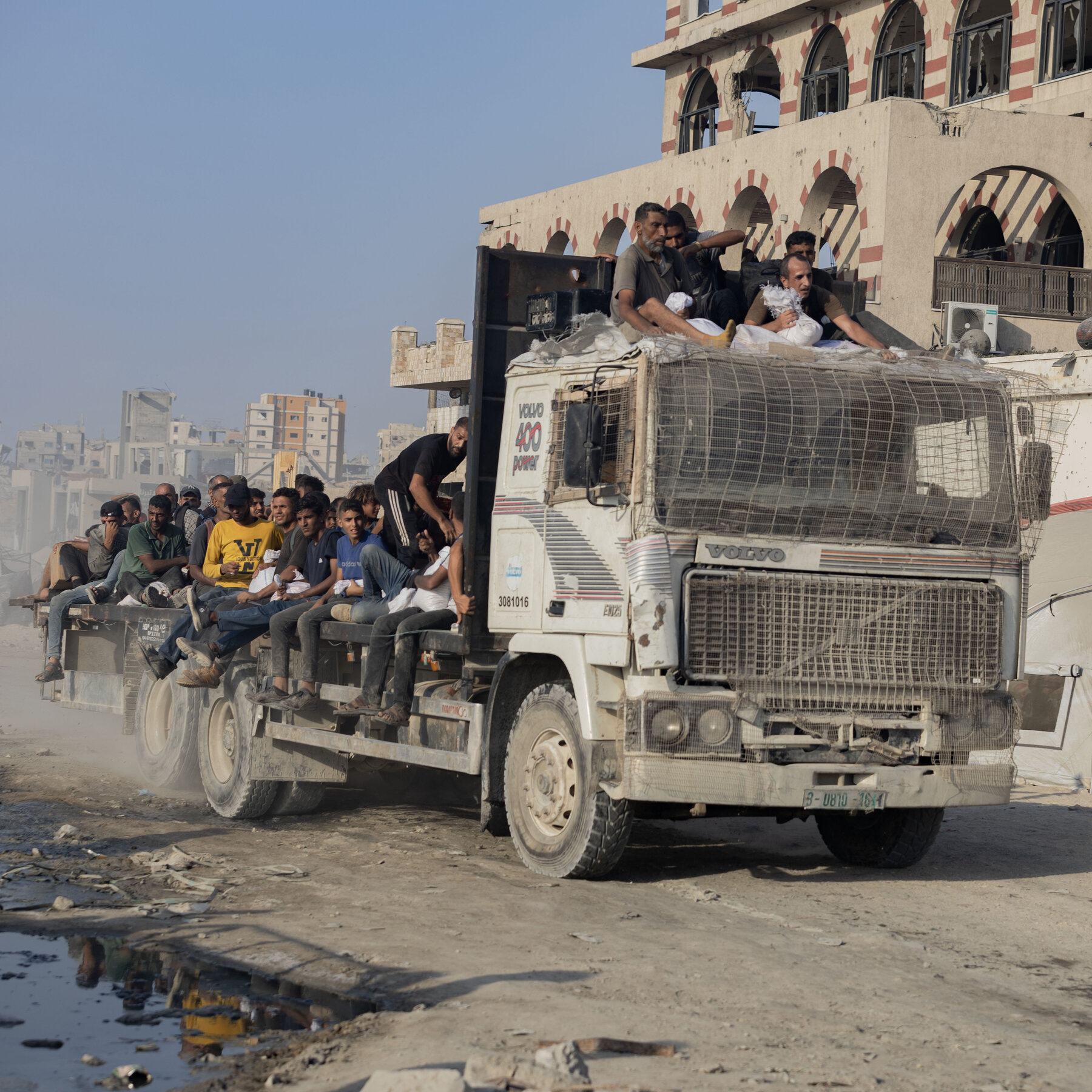 Israel Reopens Northern Gaza Crossing to Deliver Humanitarian Aid