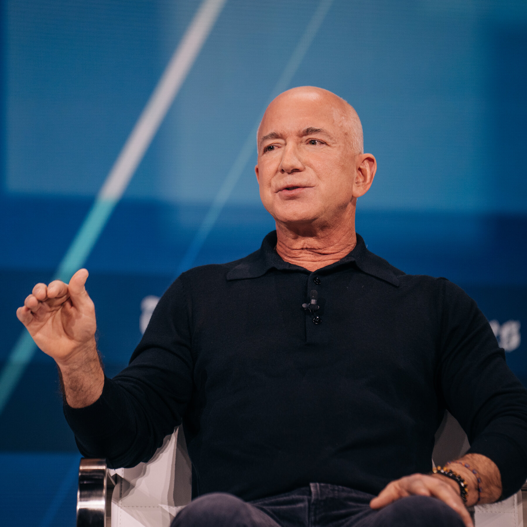 Jeff Bezos’s Bold Move into AI: Backing Project Prometheus