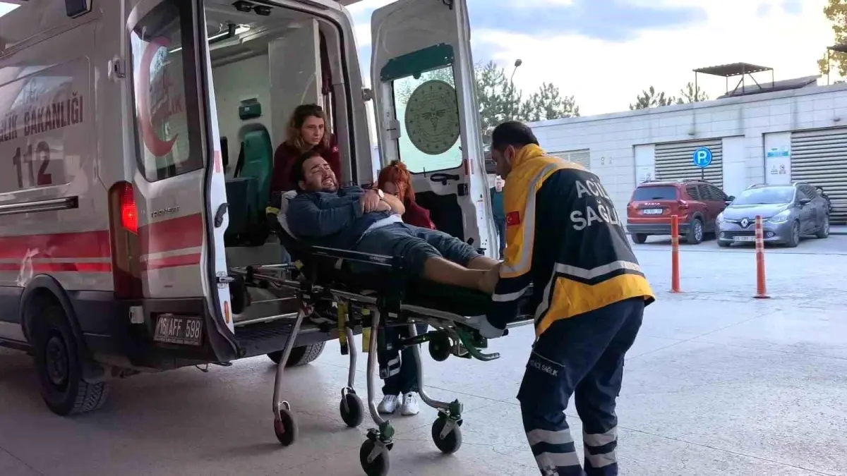 Dev demir silindirin altında kaldı! Ölümden kıl payı kurtuldu