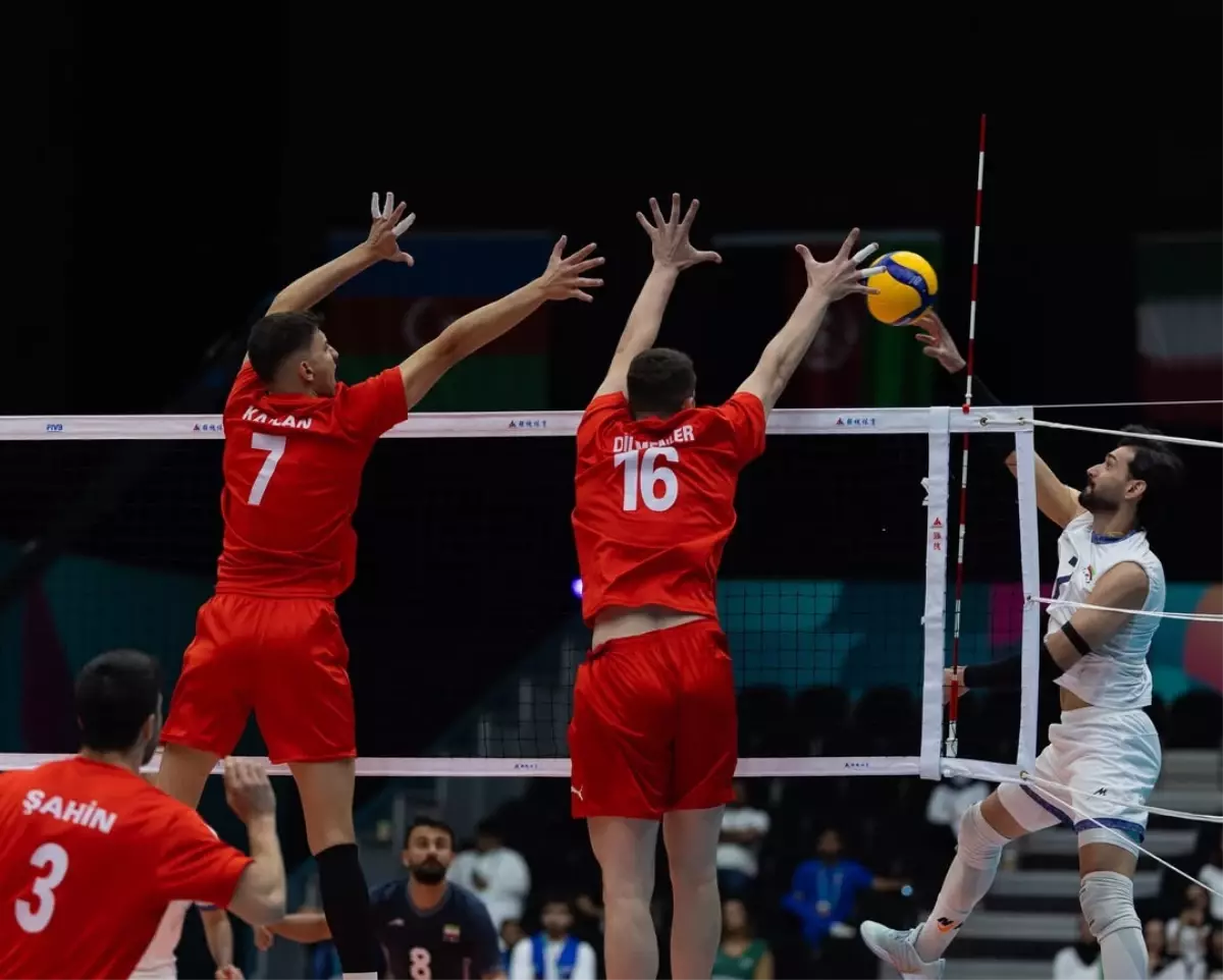 İran, Türkiye’yi Mağlup Ederek Gümüş Madalya Kazandı