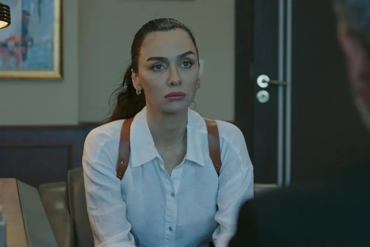 Adı Uyuşturucu Operasyonuna Karışan Birce Akalay Bu Kez Ehliyetini Kaptırdı