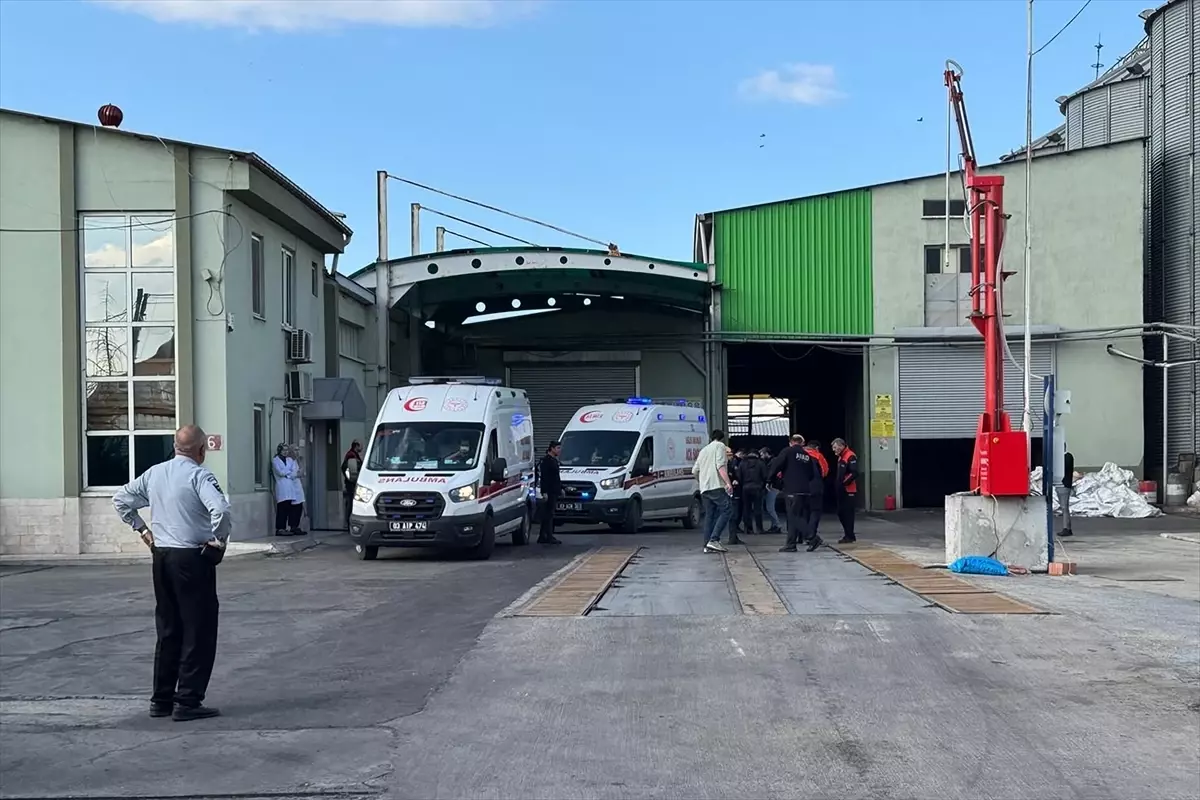 Afyonkarahisar’da Yağ Fabrikası Patladı