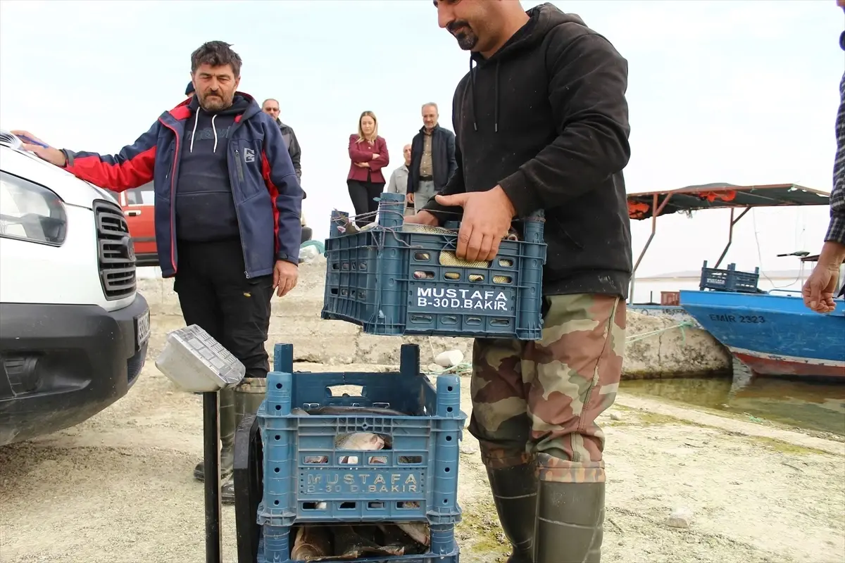 Ağın Kaymakamı ve Belediye Başkanı Balıkçılara Ziyarette Bulundu