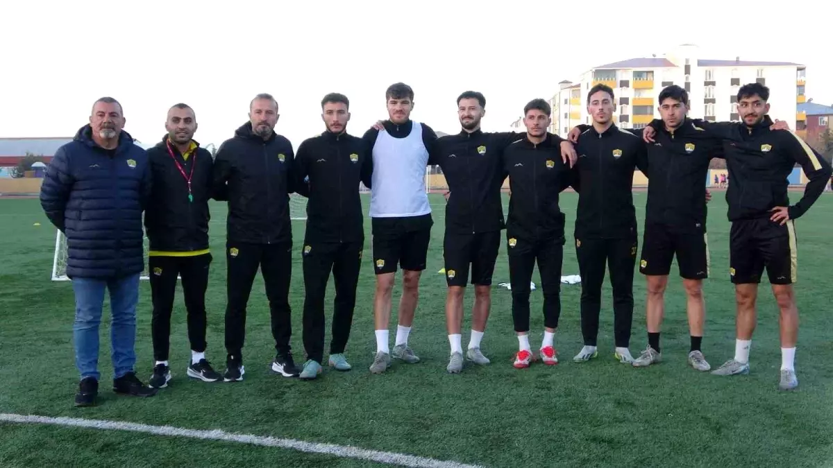 Ağrı 1970 Spor’da Kadro Krizi: 17 Futbolcu Men Cezası Aldı, Takım 7 Oyuncu ile Mücadeleye Hazırlanıyor