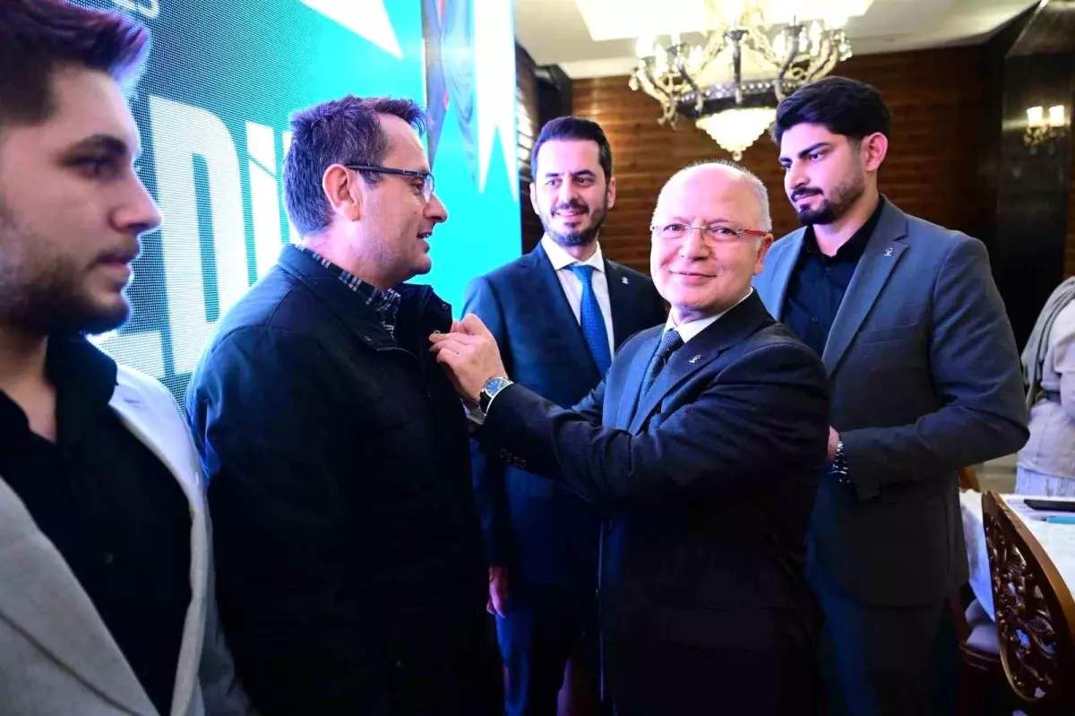 AK Parti Osmangazi İlçe Danışma Meclisi Toplantısı Yoğun Katılımla Gerçekleşti