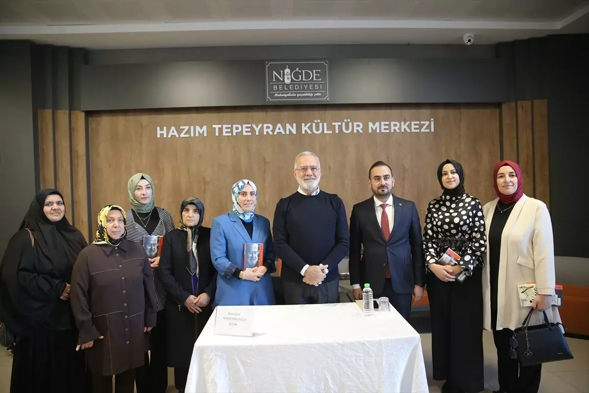 Yenişehirlioğlu, Niğde Kitap Fuarı’nda