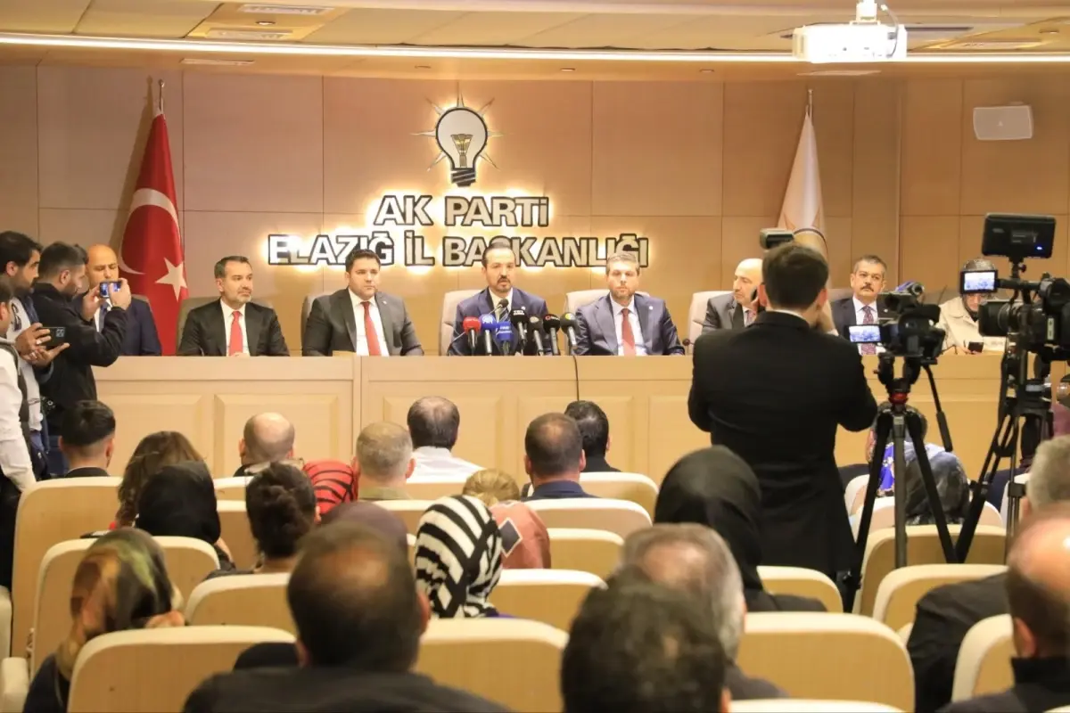 Kürşad Zorlu: Ana Muhalefet Popülizme ve Şikayet Siyasetine Odaklandı