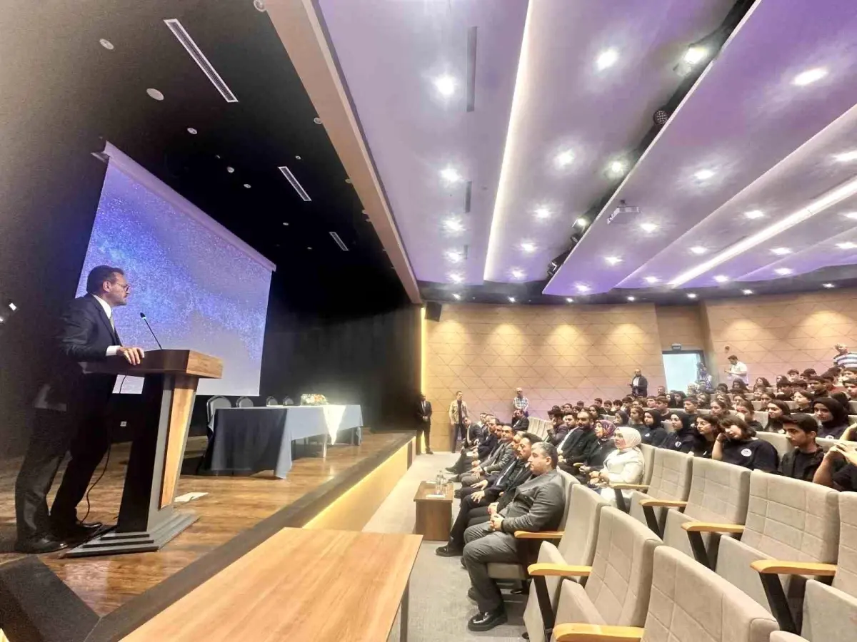 AK Parti MKYK Üyesi Mahir Ünal’dan CHP’li Yargı Sürecine Sert Eleştiri: “İtiraf eden CHP, çalan, yargılanan CHP’li, bunun AK Parti ile ne alakası var?”